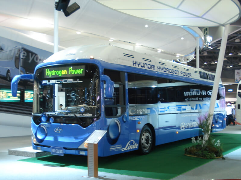 Hyundai_Fuel-Cell-Bus-2007_800x600.jpg