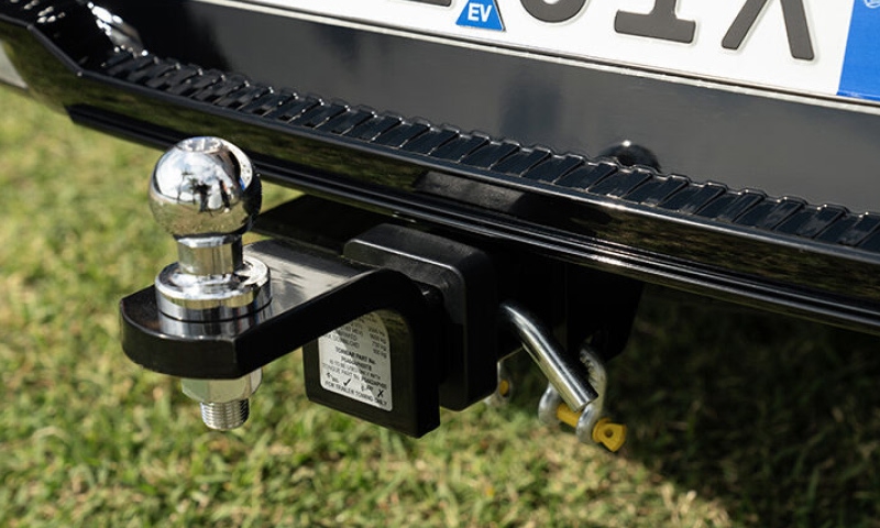Hyundai_Santafe_ICE_2025_Accessories_Tow_Bar_800x480.jpg