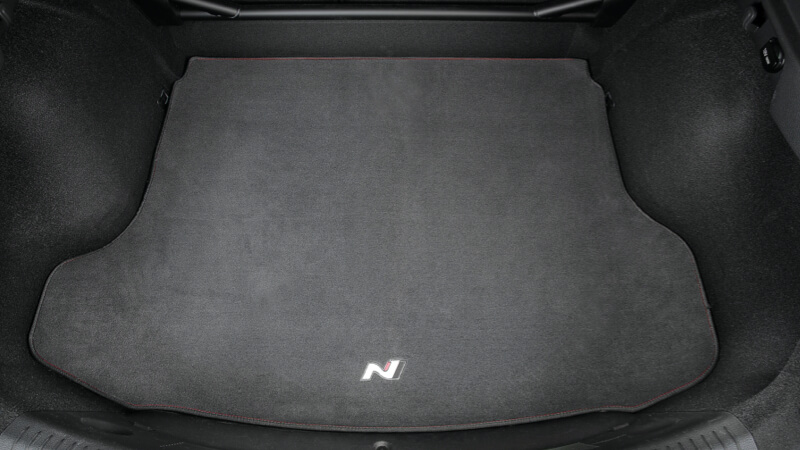 Hyundai_Accessories_Masonry_Hatchback-carpet-cargo-mat_800x450.jpg